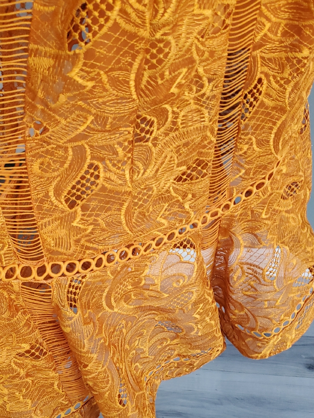 NWT ASOS Vibrant Mustard Lace V-Neck Midi Dress - Picture 5 of 6